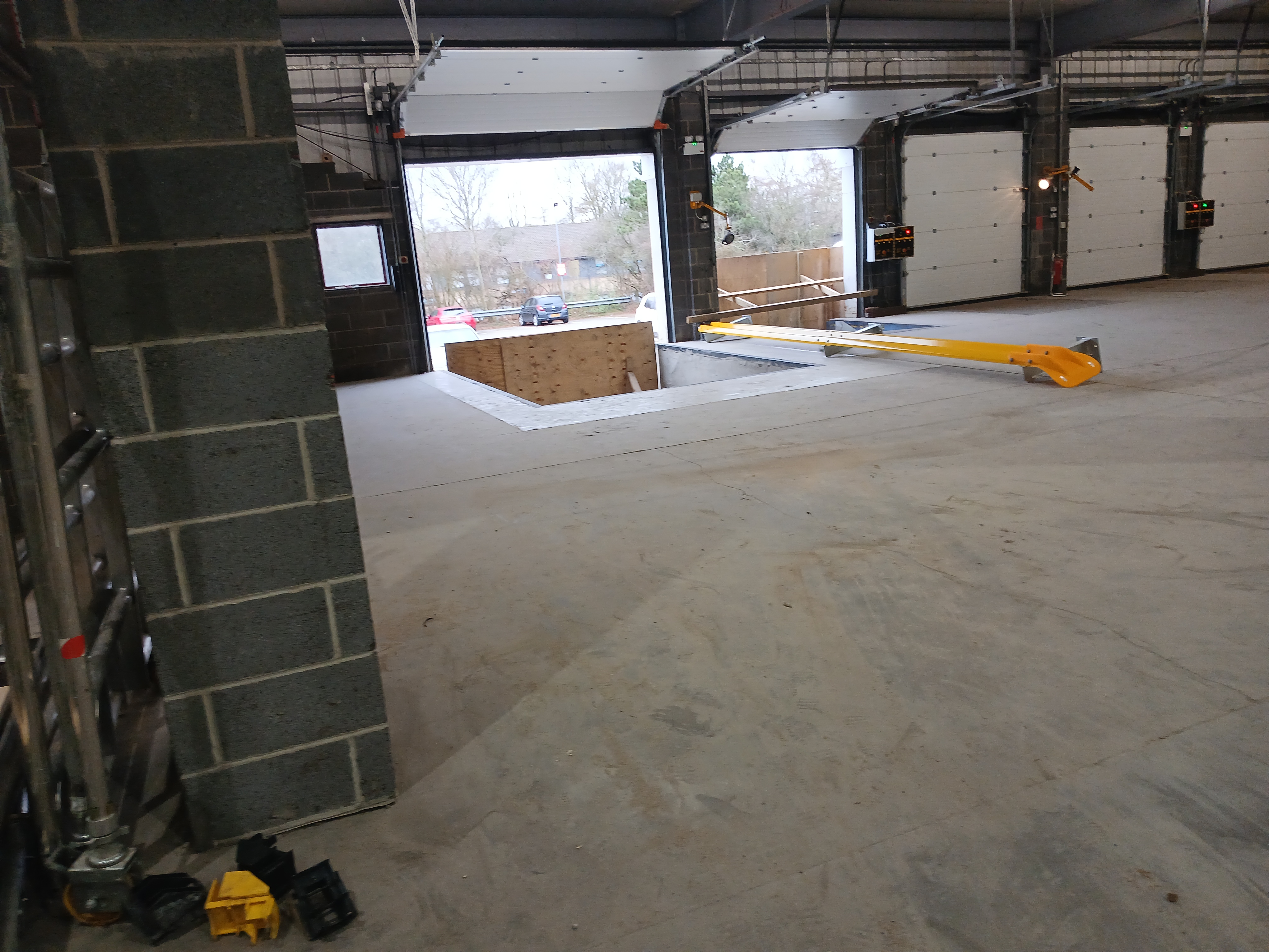 Loading bay Dock pit complete